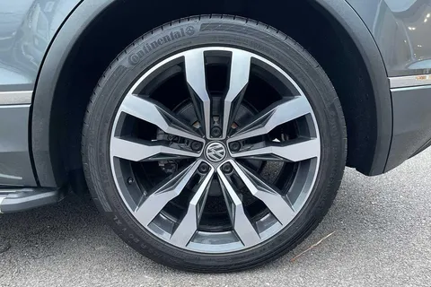 PF19FOV Volkswagen Tiguan 2.0 TDi 190 4Motion R-Line 5dr DSG Thumbnail #23