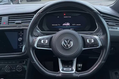 PF19FOV Volkswagen Tiguan 2.0 TDi 190 4Motion R-Line 5dr DSG Thumbnail #41