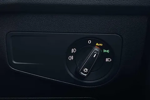 PF19FOV Volkswagen Tiguan 2.0 TDi 190 4Motion R-Line 5dr DSG Thumbnail #44