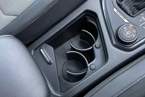 PF19FOV Volkswagen Tiguan 2.0 TDi 190 4Motion R-Line 5dr DSG Thumbnail #47