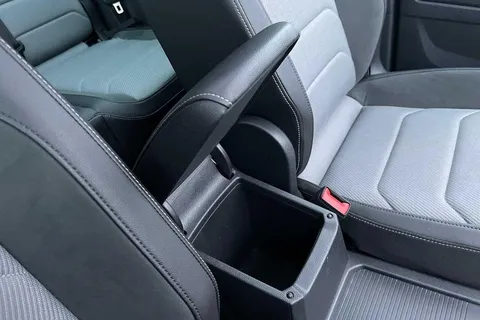 PF19FOV Volkswagen Tiguan 2.0 TDi 190 4Motion R-Line 5dr DSG Thumbnail #48