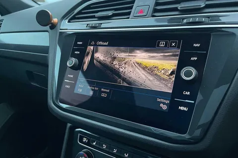 PF19FOV Volkswagen Tiguan 2.0 TDi 190 4Motion R-Line 5dr DSG Thumbnail #54