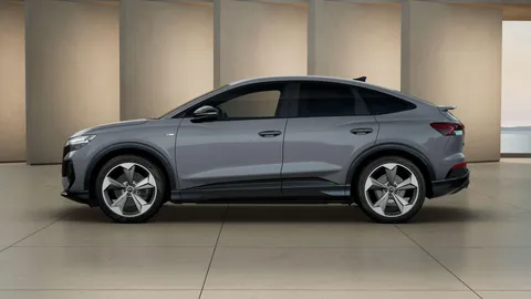  Audi Q4 e-tron 45 Black Edition Auto quattro 5dr 82kWh Thumbnail #3