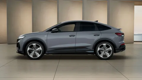  Audi Q4 e-tron 40 Black Edition Auto 5dr 63kWh Thumbnail #3