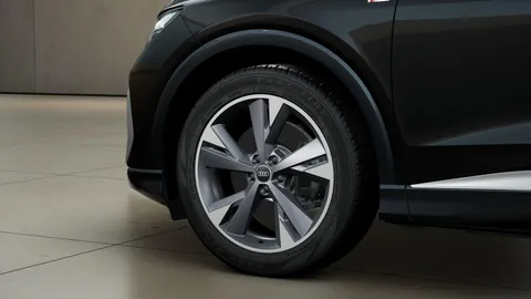  Audi Q4 e-tron 40 S line Auto 5dr 63kWh Thumbnail #4