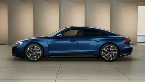  Audi e-tron GT 105kWh Auto quattro 4dr Thumbnail #3