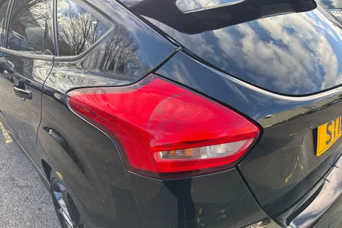 ST18VGZ Ford Focus 2.0T EcoBoost ST-2 Euro 6 (s/s) 5dr Thumbnail #17