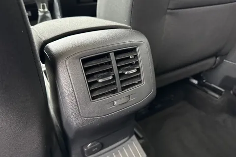 KP19KDJ Volkswagen T-Roc 2.0 TDI 4MOTION SEL ⭐1 Year VW Warranty⭐ Thumbnail #35