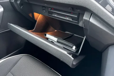 KP19KDJ Volkswagen T-Roc 2.0 TDI 4MOTION SEL ⭐1 Year VW Warranty⭐ Thumbnail #42