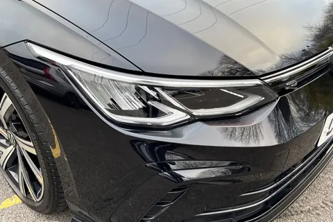 CF22UWZ Volkswagen Golf 1.5 TSI R-Line Euro 6 (s/s) 5dr Thumbnail #16