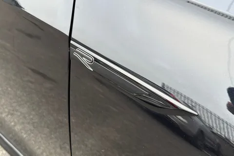 CF22UWZ Volkswagen Golf 1.5 TSI R-Line Euro 6 (s/s) 5dr Thumbnail #25