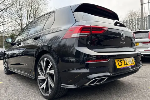 CF22UWZ Volkswagen Golf 1.5 TSI R-Line Euro 6 (s/s) 5dr Thumbnail #28