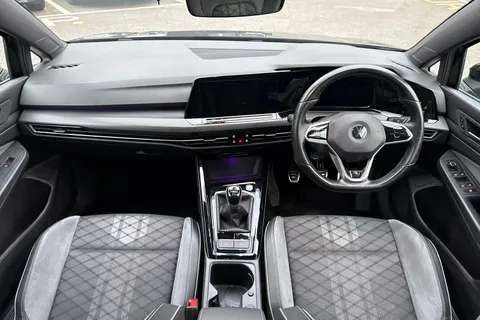 CF22UWZ Volkswagen Golf 1.5 TSI R-Line Euro 6 (s/s) 5dr Thumbnail #33