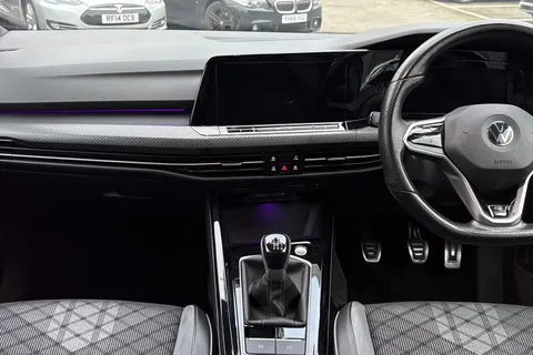 CF22UWZ Volkswagen Golf 1.5 TSI R-Line Euro 6 (s/s) 5dr Thumbnail #34