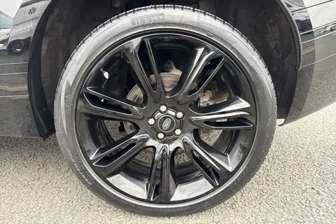 YG71OAD Land Rover Range Rover Velar 2.0 D200 MHEV R-Dynamic HSE Auto 4WD Euro 6 (s/s) 5dr Thumbnail #11