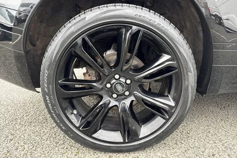 YG71OAD Land Rover Range Rover Velar 2.0 D200 MHEV R-Dynamic HSE Auto 4WD Euro 6 (s/s) 5dr Thumbnail #13