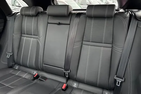 YG71OAD Land Rover Range Rover Velar 2.0 D200 MHEV R-Dynamic HSE Auto 4WD Euro 6 (s/s) 5dr Thumbnail #19