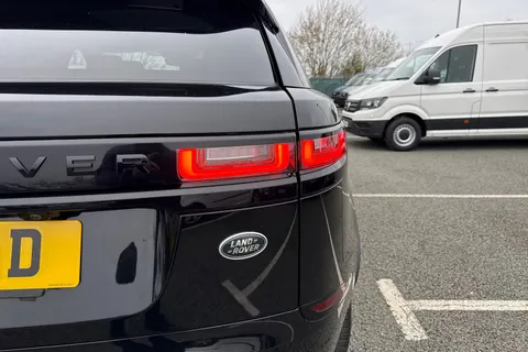 YG71OAD Land Rover Range Rover Velar 2.0 D200 MHEV R-Dynamic HSE Auto 4WD Euro 6 (s/s) 5dr Thumbnail #26
