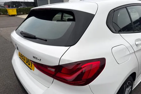 LG20OOY BMW 1 Series 1.5 116d M Sport Euro 6 (s/s) 5dr Thumbnail #31