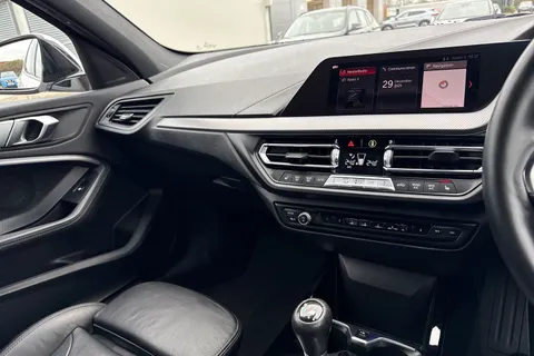 LG20OOY BMW 1 Series 1.5 116d M Sport Euro 6 (s/s) 5dr Thumbnail #43