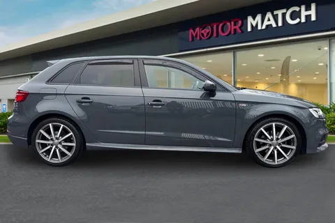 EK18HXV Audi A3 1.0 TFSI Black Edition Sportback Euro 6 (s/s) 5dr Thumbnail #3