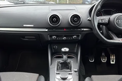 EK18HXV Audi A3 1.0 TFSI Black Edition Sportback Euro 6 (s/s) 5dr Thumbnail #37