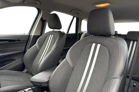 LL70RNE BMW X1 2.0 20i Sport DCT sDrive Euro 6 (s/s) 5dr Thumbnail #15