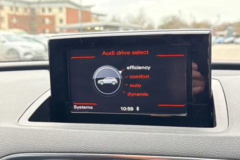 YR15UCZ Audi Q3 2.0 TDI S line Euro 6 (s/s) 5dr Thumbnail #50