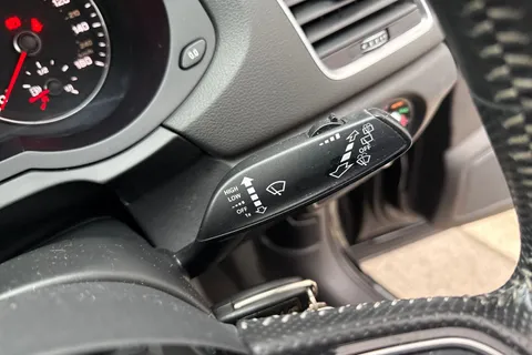 YR15UCZ Audi Q3 2.0 TDI S line Euro 6 (s/s) 5dr Thumbnail #54