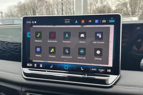 YN75WJM Volkswagen Tiguan 1.5 TSI eHybrid Elegance 5dr DSG, TOW BAR, PANORAMIC SUNROOF Thumbnail #37