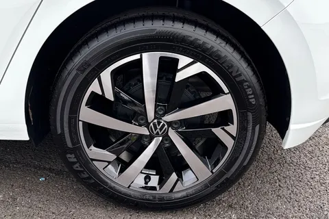 YN75WLJ Volkswagen Polo 1.0 TSI Match 5dr Thumbnail #11