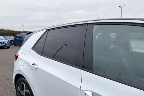 CE74EFO Volkswagen ID.3 Pro 59kWh Match Auto 5dr Thumbnail #35