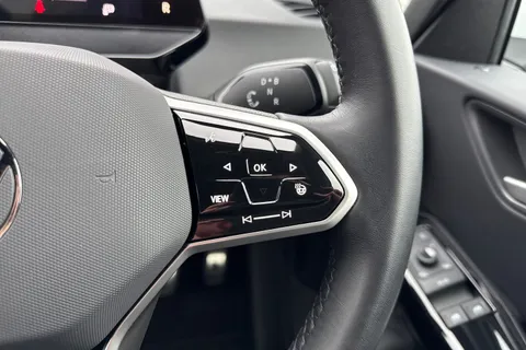 CE74EFO Volkswagen ID.3 Pro 59kWh Match Auto 5dr Thumbnail #39