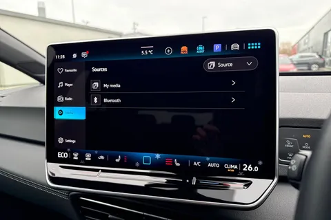 CE74EFO Volkswagen ID.3 Pro 59kWh Match Auto 5dr Thumbnail #47