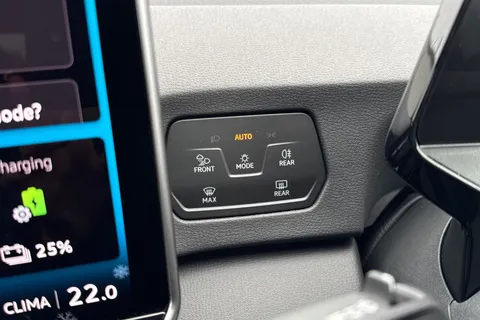 CE74EFO Volkswagen ID.3 Pro 59kWh Match Auto 5dr Thumbnail #56