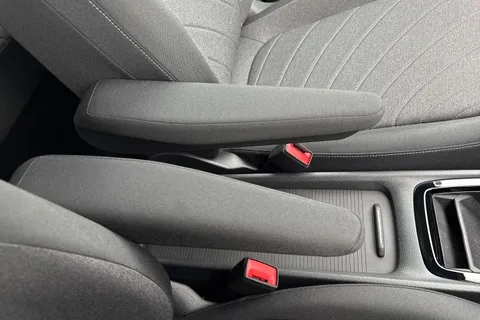 CE74EFO Volkswagen ID.3 Pro 59kWh Match Auto 5dr Thumbnail #58