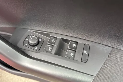 DF72CNE Volkswagen Taigo 1.5 TSI 150 R-Line 5dr DSG | Heated Seats | Rear Camera Thumbnail #21