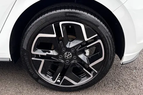 YN75WLL Volkswagen Polo 1.0 TSI 115 Black Edition 5dr DSG Thumbnail #9