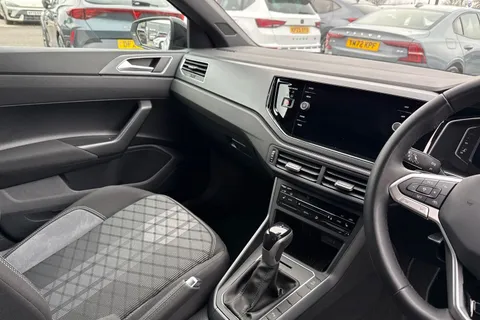 YN75WLL Volkswagen Polo 1.0 TSI 115 Black Edition 5dr DSG Thumbnail #19