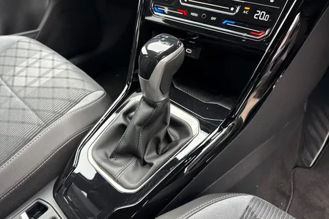 DC25NJV Volkswagen T-Roc 1.5 TSI Black Edition 5dr DSG Thumbnail #23