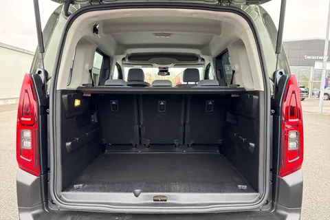 HG74LXK Citroën E-Berlingo 52kWh MAX M Auto 5dr (7.4kW Charger) Thumbnail #9