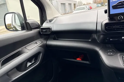 HG74LXK Citroën E-Berlingo 52kWh MAX M Auto 5dr (7.4kW Charger) Thumbnail #14