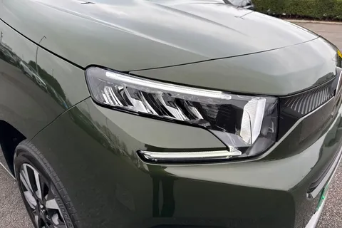 HG74LXK Citroën E-Berlingo 52kWh MAX M Auto 5dr (7.4kW Charger) Thumbnail #16