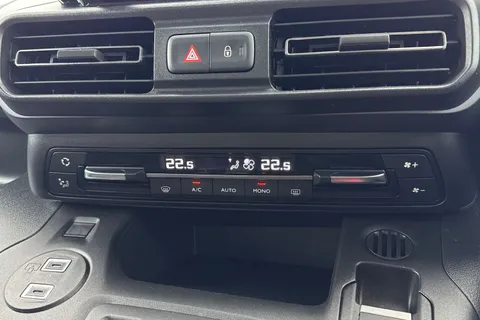 HG74LXK Citroën E-Berlingo 52kWh MAX M Auto 5dr (7.4kW Charger) Thumbnail #18