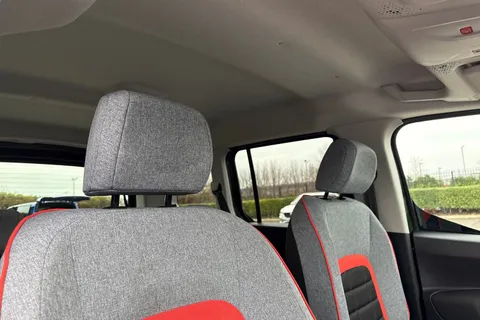 HG74LXK Citroën E-Berlingo 52kWh MAX M Auto 5dr (7.4kW Charger) Thumbnail #20