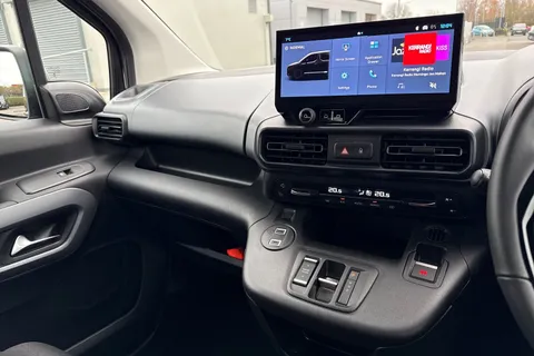 HG74LXK Citroën E-Berlingo 52kWh MAX M Auto 5dr (7.4kW Charger) Thumbnail #46