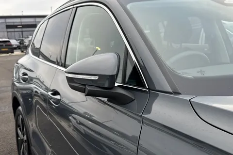 YS25UFA Volkswagen Tiguan 1.5 eTSI 150 Elegance 5dr DSG Thumbnail #24