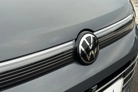 YS25UFA Volkswagen Tiguan 1.5 eTSI 150 Elegance 5dr DSG Thumbnail #26