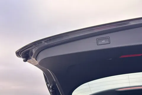 YS25UFA Volkswagen Tiguan 1.5 eTSI 150 Elegance 5dr DSG Thumbnail #31