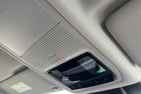 YS25UFA Volkswagen Tiguan 1.5 eTSI 150 Elegance 5dr DSG Thumbnail #36